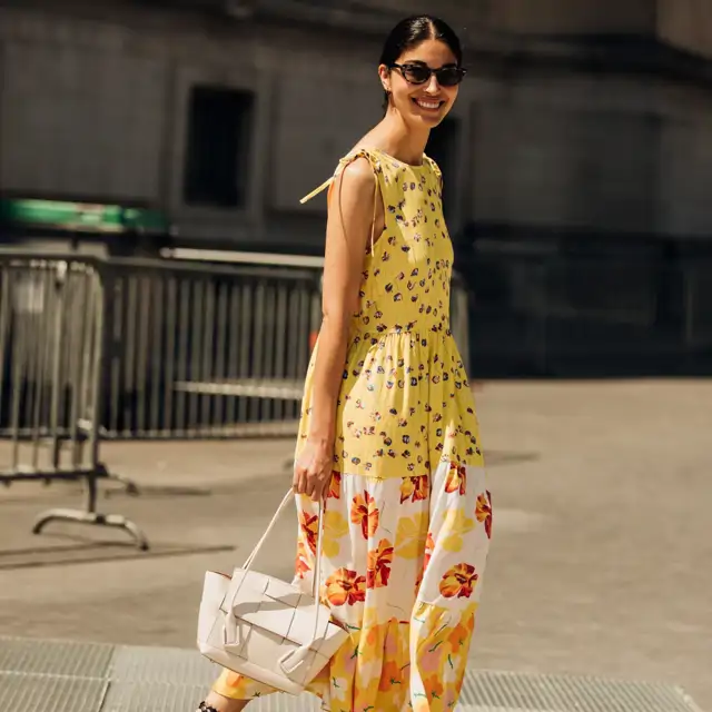 5 vestidos de Zara sin mangas y en color amarillo que son elegantes, fresquitos y quedan ideales con sandalias