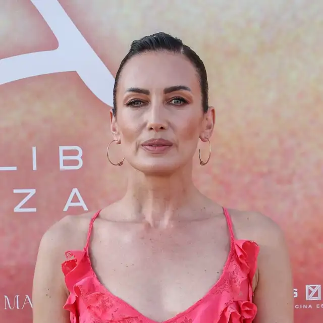 Nieves Álvarez (51 años): “Siempre he buscado un protector solar que cuide mi piel y me proporcione ese plus de luminosidad y perfección"